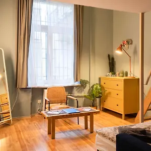 Appartamento Lovely In Party Street Ka10, Budapest